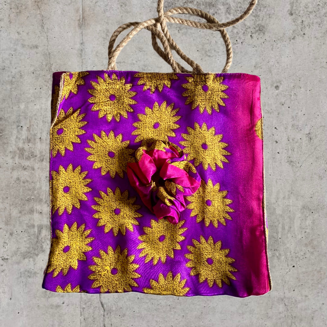 Die Silky Shopper Bag + Scrunchie ★ Seville