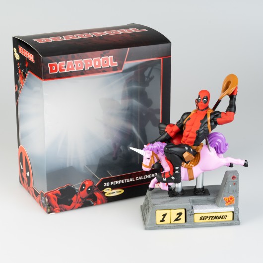 Ewiger Kalender - Marvel Deadpool (Pony) 3D Tischfigur Gadget Statue Schreibtischdekoration Fans: Geschenk Gadget 17 x 21 x 9,5 cm