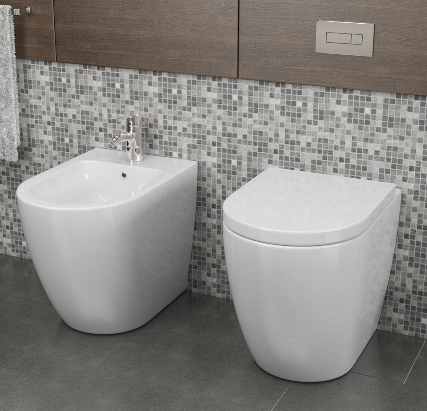 Coppia sanitari in ceramica filomuro WC e bidet con sedile soft close