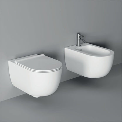 Coppia sanitari sospesi serie UNICA 55 senza brida con sedile softclose