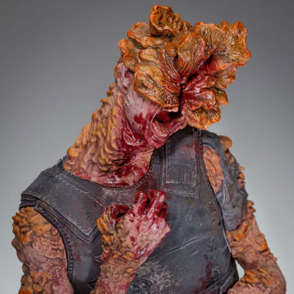 Dark Horse Deluxe: The Last Of Us 2 „Armored Clicker“ Actionfigur Statue 20cm