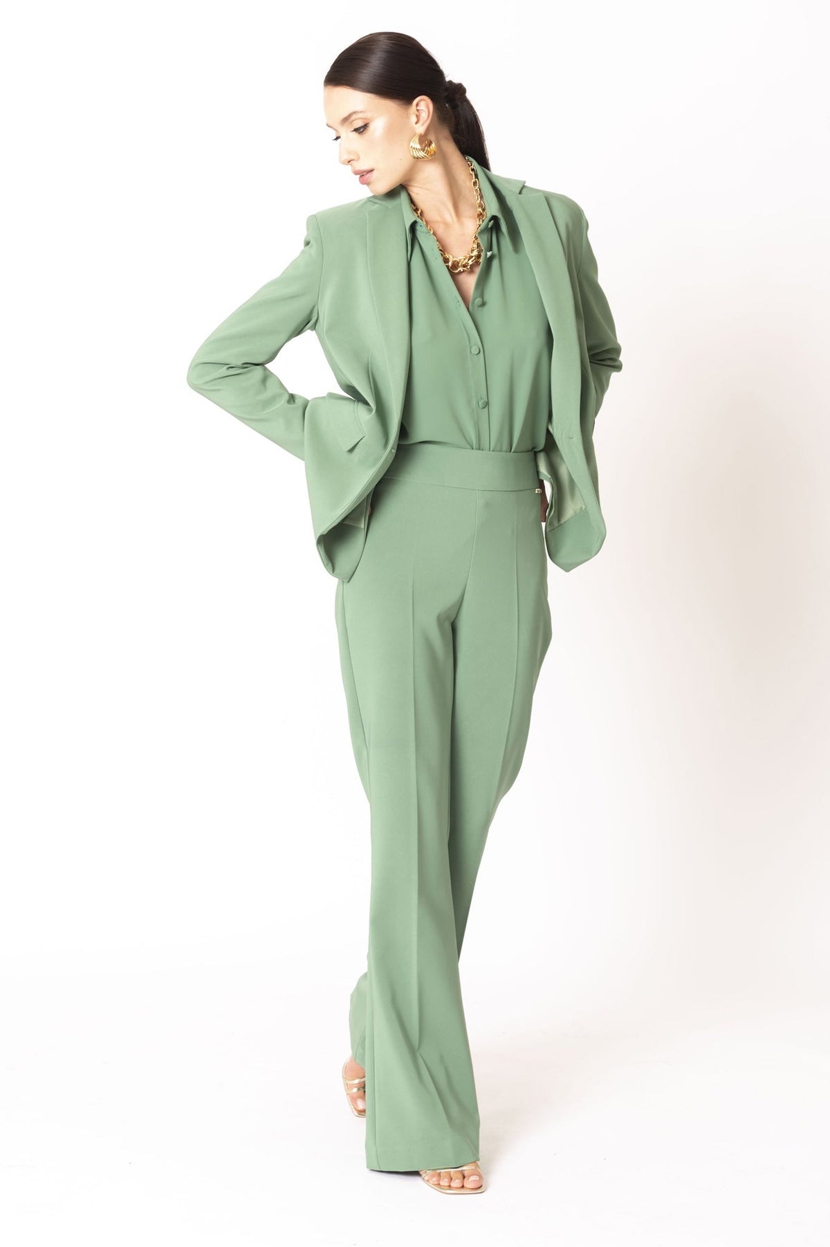 Full suit