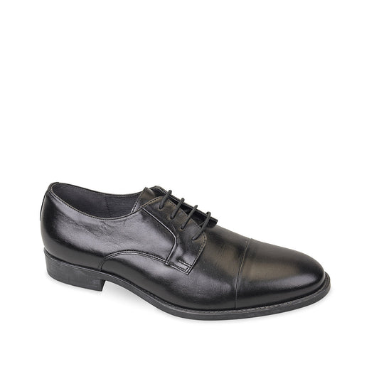 ELEGANTE SCHWARZ MIT ZIERNAHT