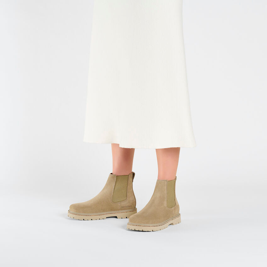 Highwood Slipper aus taupefarbenem Veloursleder