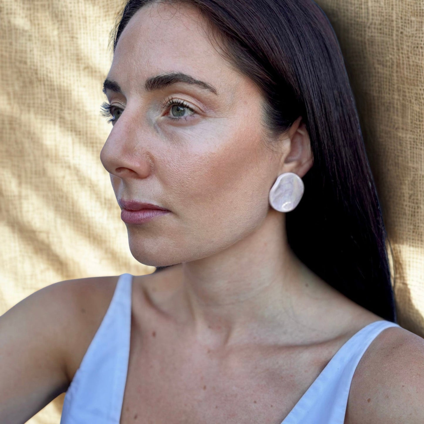Perla | Handcrafted pearl-pink ceramic stud earrings