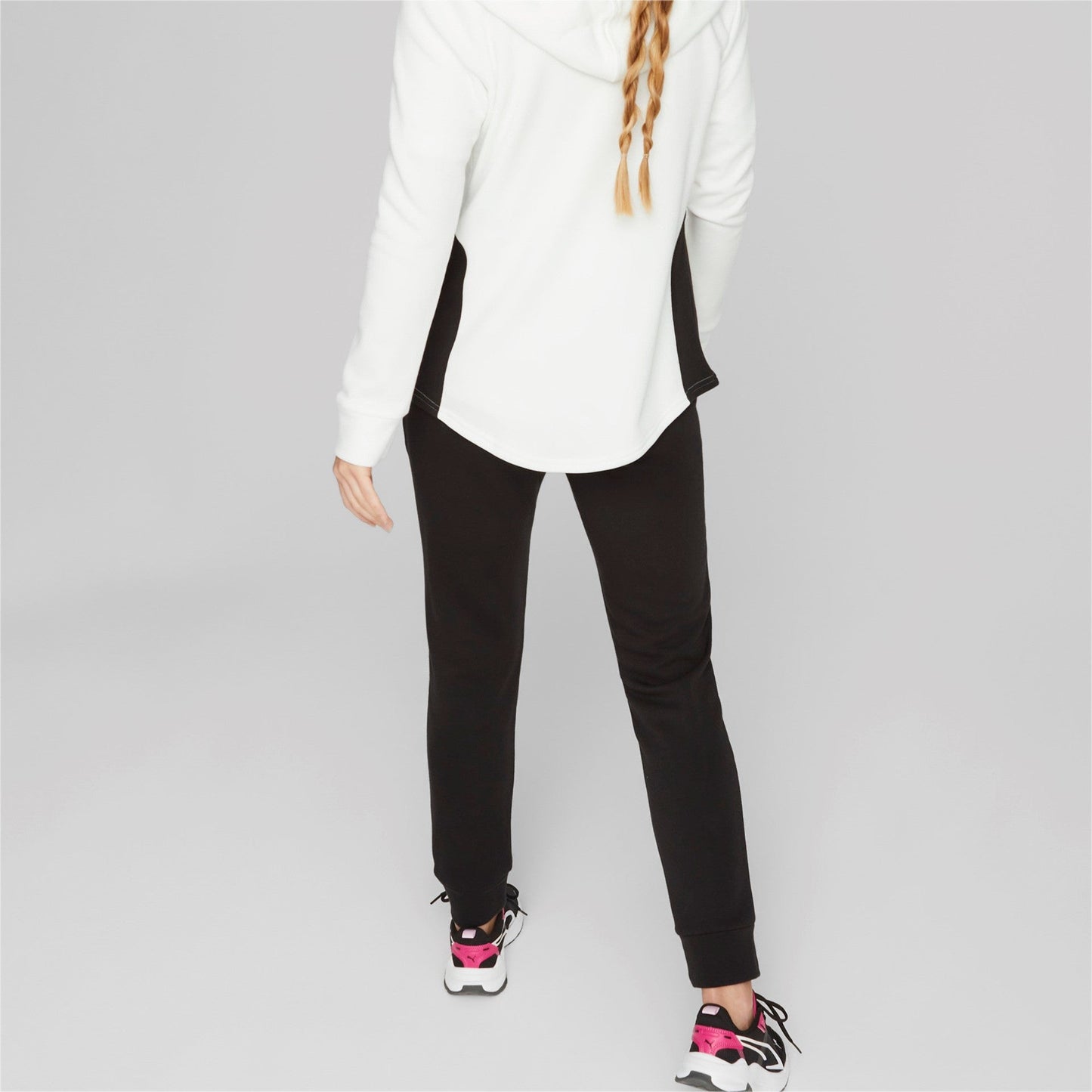 Puma Tuta da donna con cappuccio Classic Hooded Tracksuit TR cl 673699 02 white