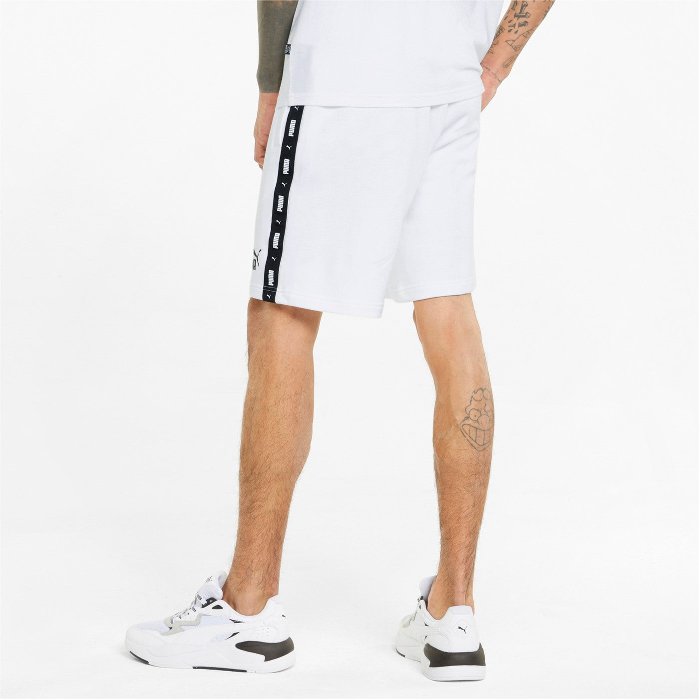 Puma pantaloncino sportivo da uomo ESS+ Tape Shorts 9" TR 847387-02 white