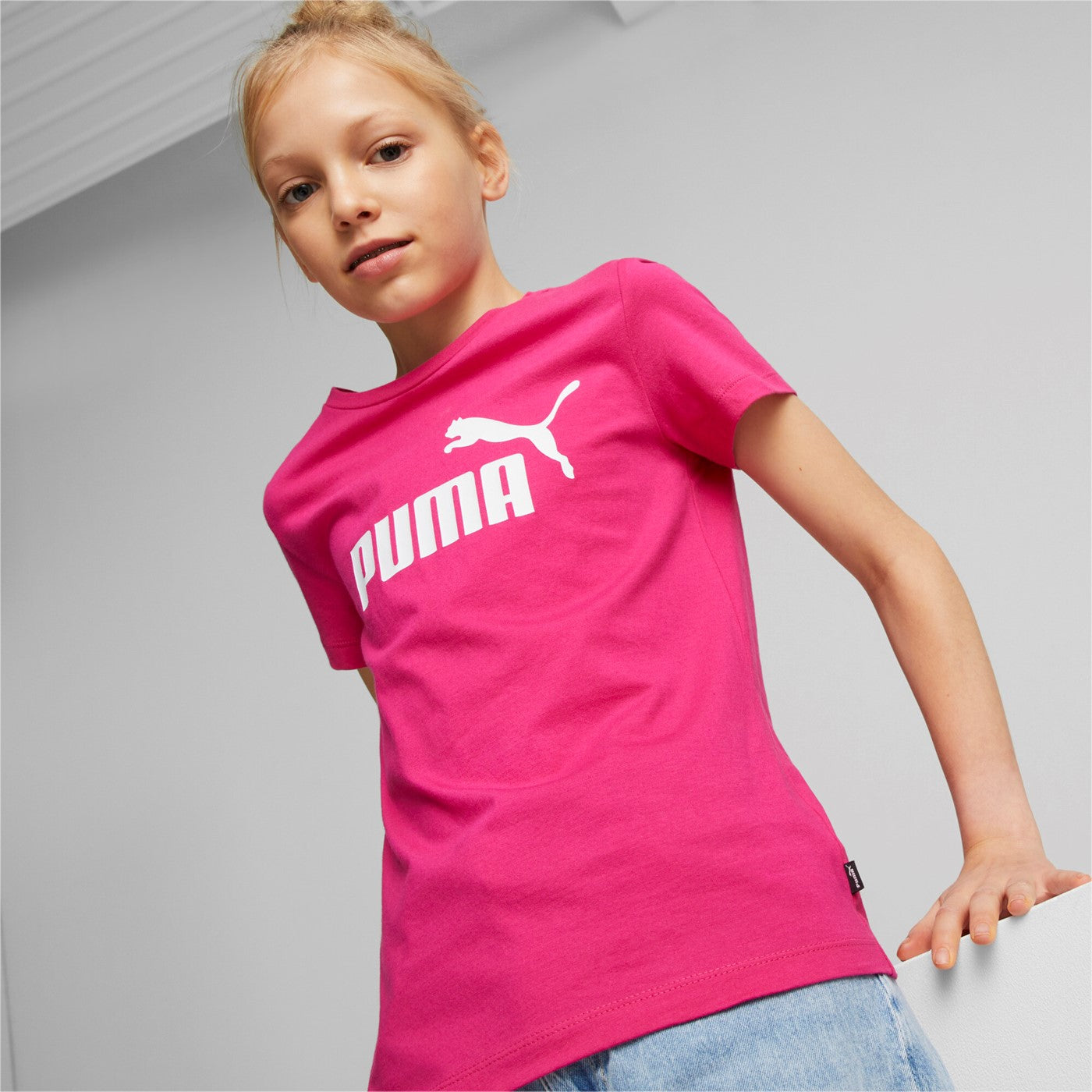 Puma maglietta manica corta da ragazza con logo stampato ESS 587029 01 orchidea