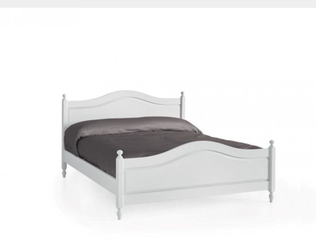 Bett im provenzalischen Stil, Doppelbett, Total White, weiß lackiert
