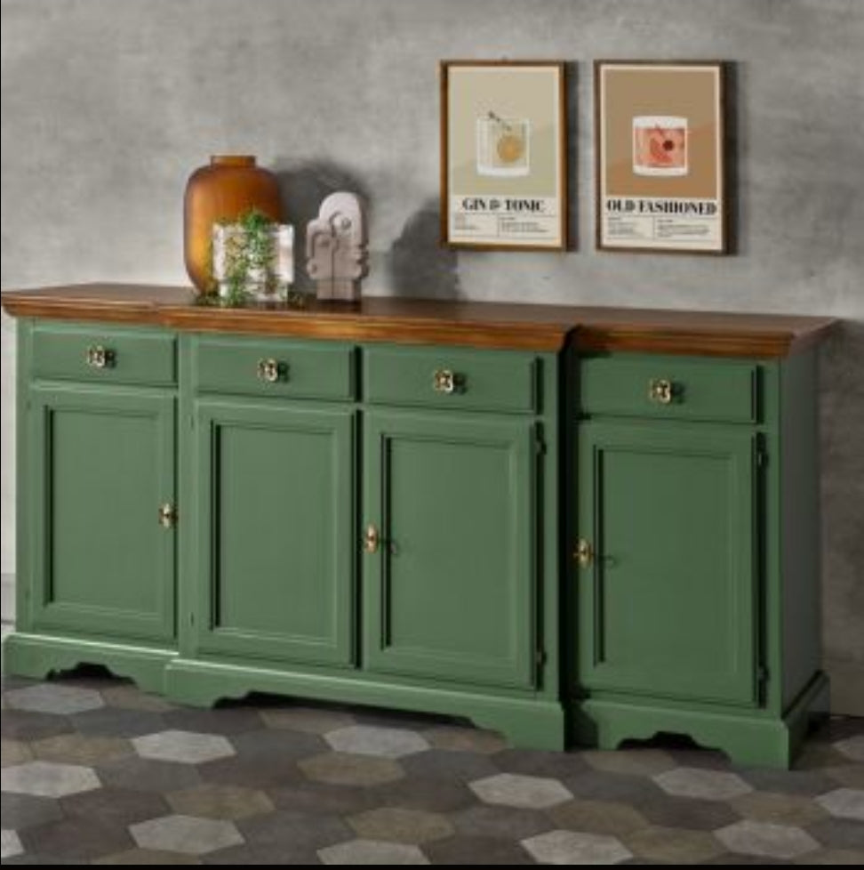 Highboard mit 4 Türen und 4 Schubladen, komplett mit 3 Einlegeböden