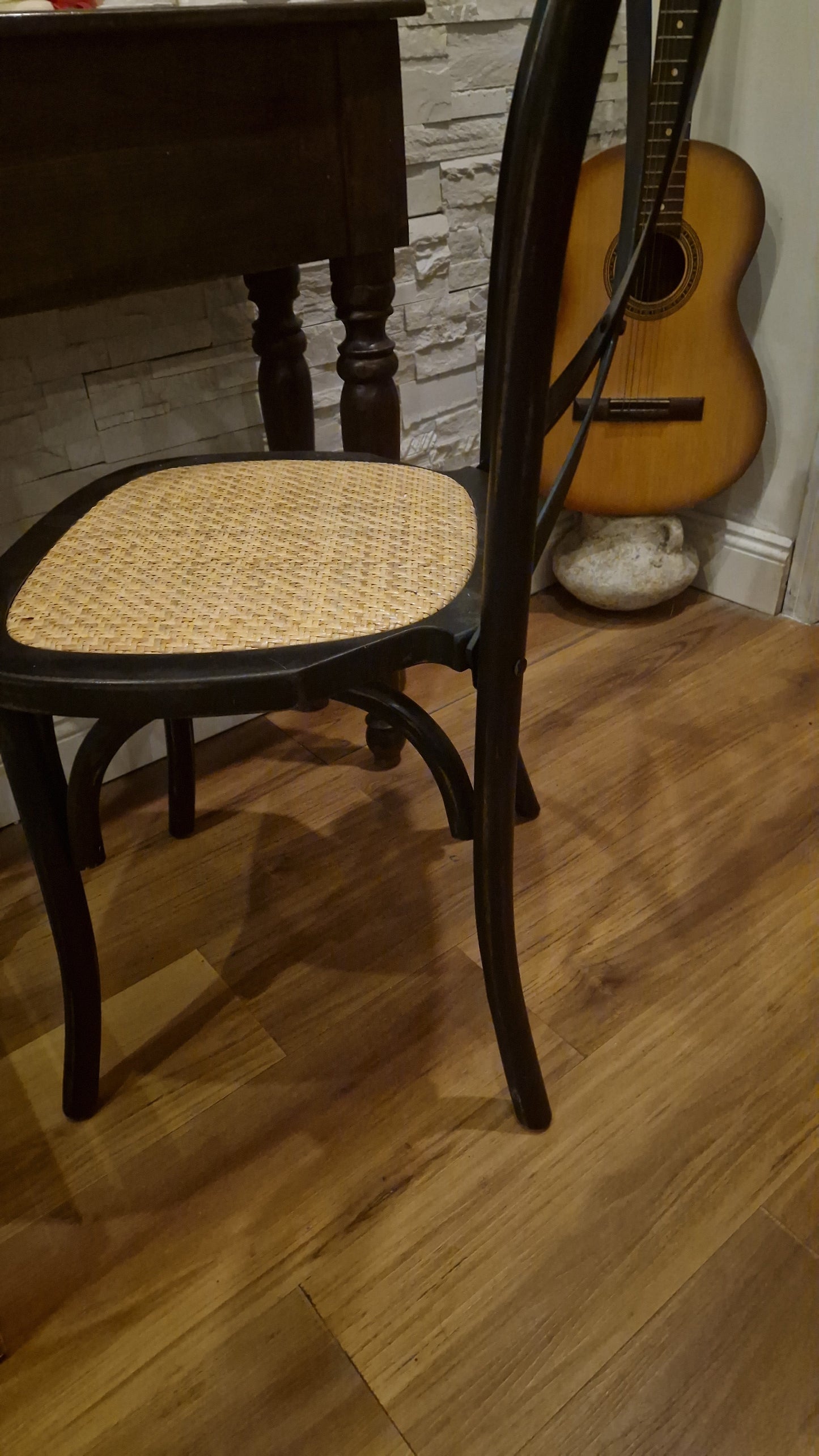 Sedia Thonet in massello e seduta in rattan finitura nero impilabili per  bar bistrot orosei , la spezia