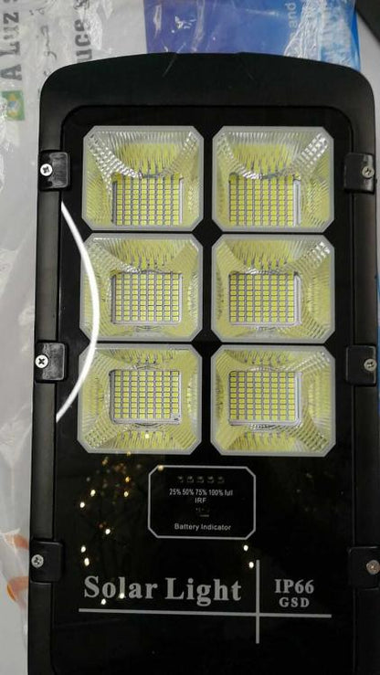Lampione Led + Pannello Con Solare Staffa E Telecomando 300W Ip66 Faro Stradale