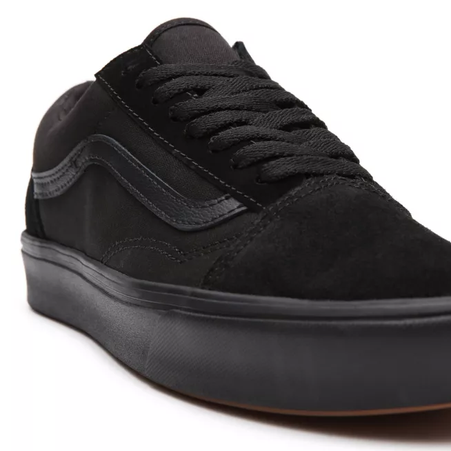 Vans unisex ComfyCush Old Skool sneakers VN0A3WMAVND black