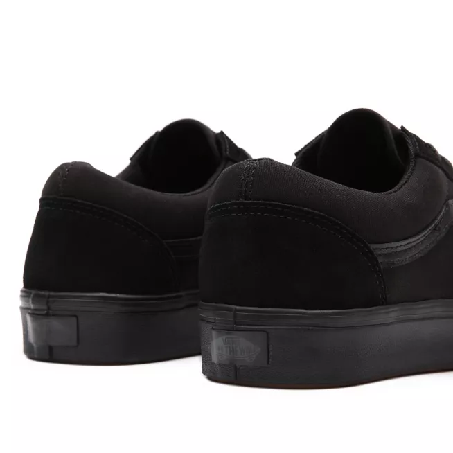 Vans unisex ComfyCush Old Skool sneakers VN0A3WMAVND black